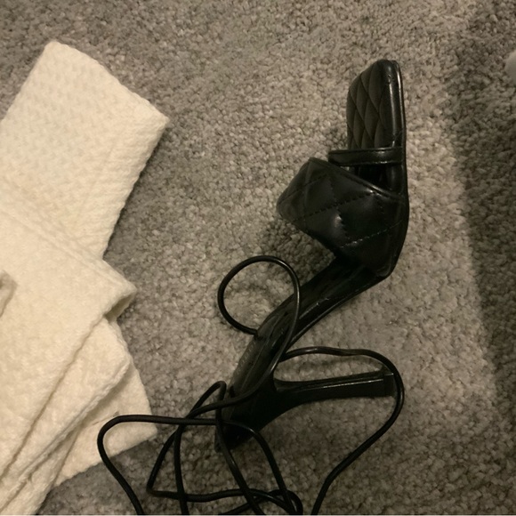 Black sandals high heel - Picture 1 of 5